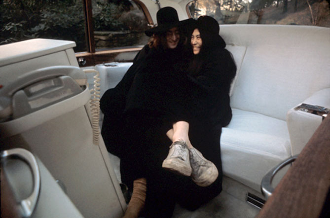 John Lennon Photo 15